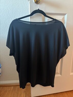 Uniqlo Black Wide-Neck Short Sleeve Top